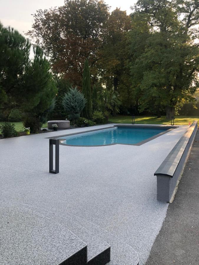 Le Pavillon De Nathalie Isles-sur-Suippe Exterior foto